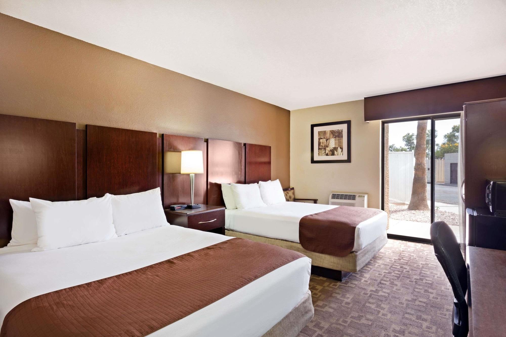 Super 8 By Wyndham Chandler Phoenix Luaran gambar
