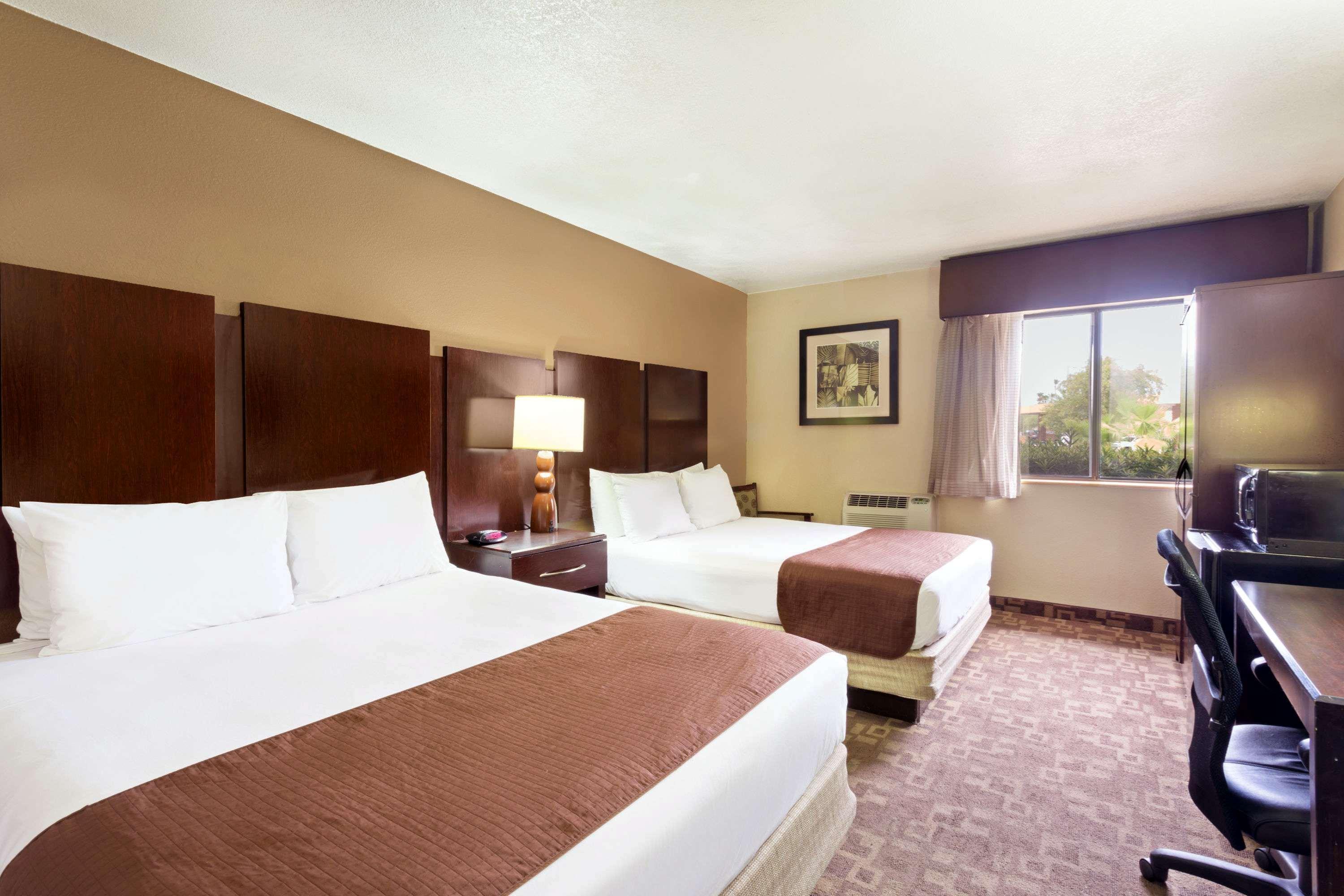 Super 8 By Wyndham Chandler Phoenix Luaran gambar